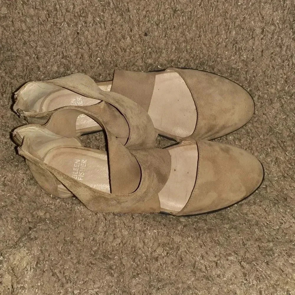 EILEEN FISHER-Light Brown Suede Platform Sandals-Back Zip-Sz 7.5-Near Mint - Picture 6 of 7
